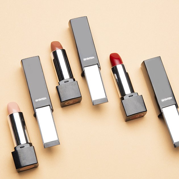 Top up your lipstick whenever, wherever - Girls get those lips ready with Mirror Shine Lipstick this #ValentinesDay. boots.uk/oRSRvB