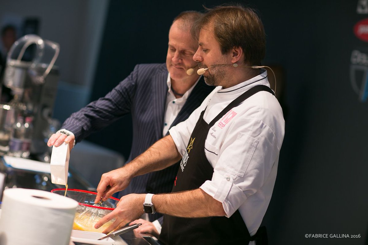 corriereveneto's tweet photo. #Pordenone «Cucinare», quattro giorni di degustazioni e show cooking con i grandi chef chiamati da @fabnonis   https://t.co/VOnZCNfYfB https://t.co/sN6sO91C0E