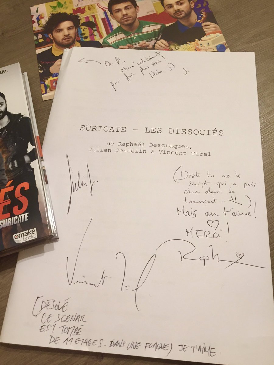 Momo_Flyby's tweet photo. @Raph_Descraques @JulienJosselin @VincentTirel Merci de ne pas prendre soin de vos affaires. Exemplaire unique ! Je vous aime aussi :) https://t.co/4QM7AX3ILj
