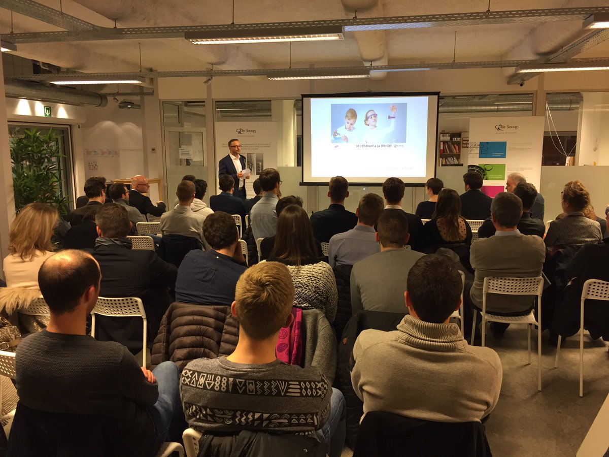 LeanSquareBE's tweet photo. *Live* Conférence "De l'étudiant à la Spin-off" by #MarcFoidart @Venturelab_be #CideSocran https://t.co/mBfHcGRJq8