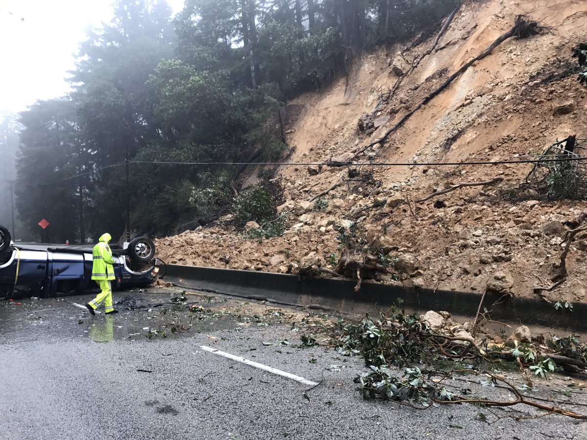 CHPscrz's tweet image. Both directions of 17 closed for slide