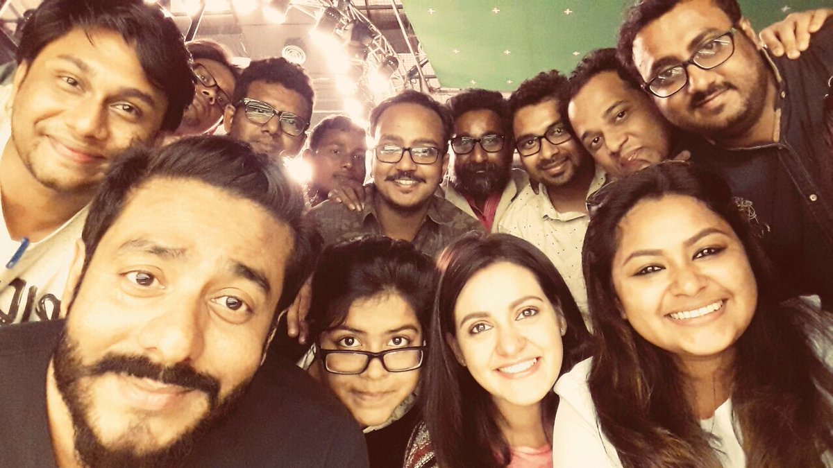 iamrajchoco's tweet photo. A war just comes to an end #Chaamp army ..... fingers crosed✌🏻 https://t.co/bmAhm2aXxx