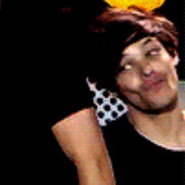 yeah bitch

DIRECTS NO CONTROL 
#BestFans2017 #OneDBestFans