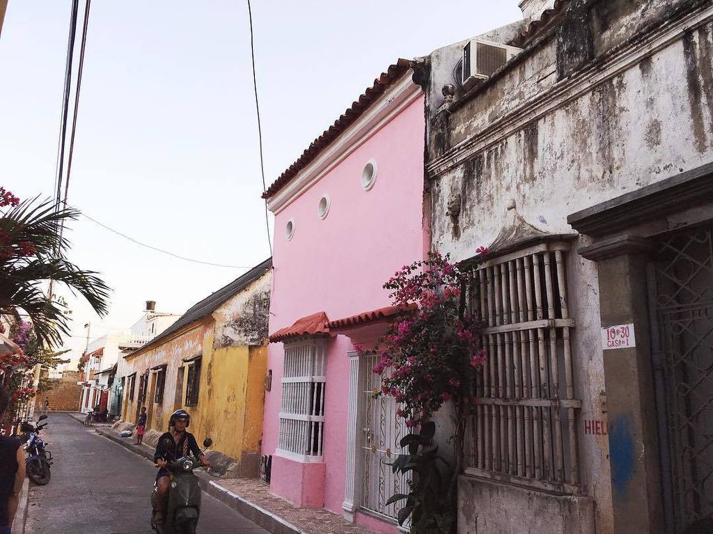 on_ah's tweet photo. We added an extra 2 nights to our trip so we could see the historical city of Cartagena. O… https://t.co/RJQTGM1tcd https://t.co/uNvQpj9LZG