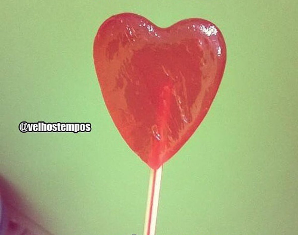 VelhosTempos's tweet photo. Todo mundo já comprou um pirulito desse em alguma época da vida 🍭 https://t.co/EpTxeEN9Y9