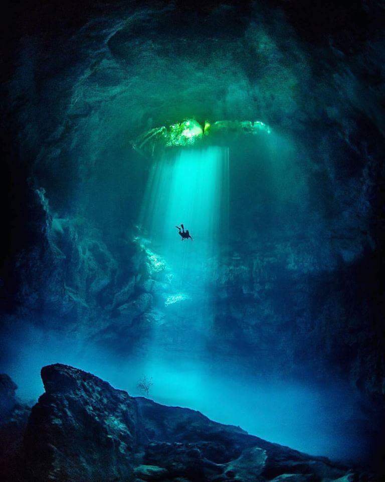 okumusokan's tweet photo. Meksika'nın Yucatan yarımadasında adına cenote denilen kayalar ya da mağaralar arasında oluşan göletler var. Şnorkel cenneti yerler bunlar. https://t.co/5T4GWqcXon