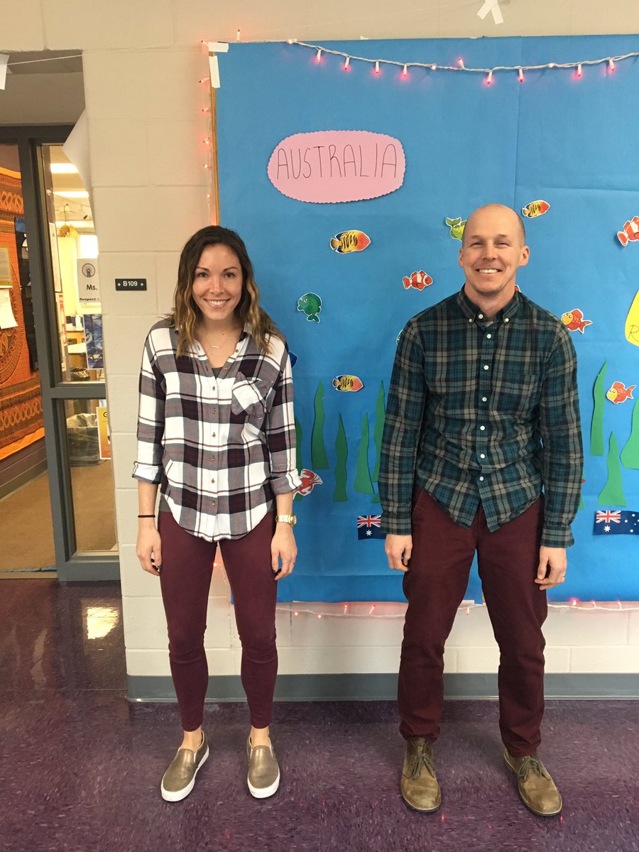 LakesBand's tweet photo. Can't you just feel the Twin Day joy!? #beaneagle https://t.co/Mg0WlI0dBt