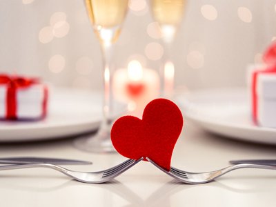 soangetahacc's tweet photo. For Valentine's Dinner Reservations call 309.342.6104 https://t.co/lbjXV2D2tq