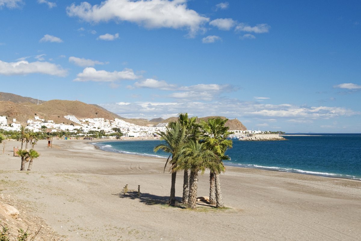 SitiosdeEspana's tweet photo. Parque Natural de Cabo de Gata (Almería): https://t.co/Sh7aBrs4Ej
Un precioso entorno de paisajes semidesérticos. https://t.co/u1yhmddumr