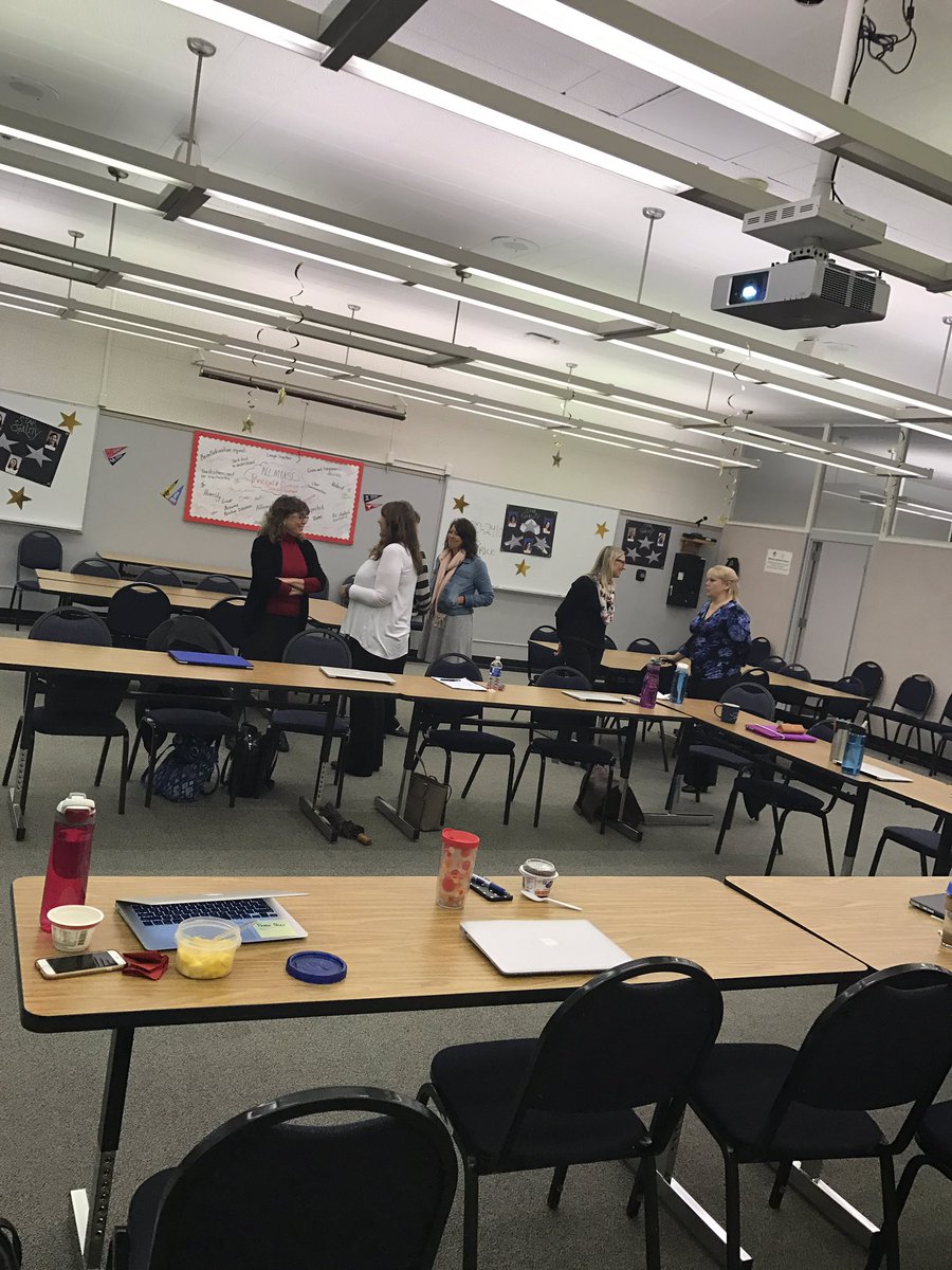 mlutherliteracy's tweet photo. So Cal Instructional Coaches' Collaborative-1st Meeting! Great morning of collaboration and developing our mission &amp; vision! #nlmusd https://t.co/YasY0LRniO