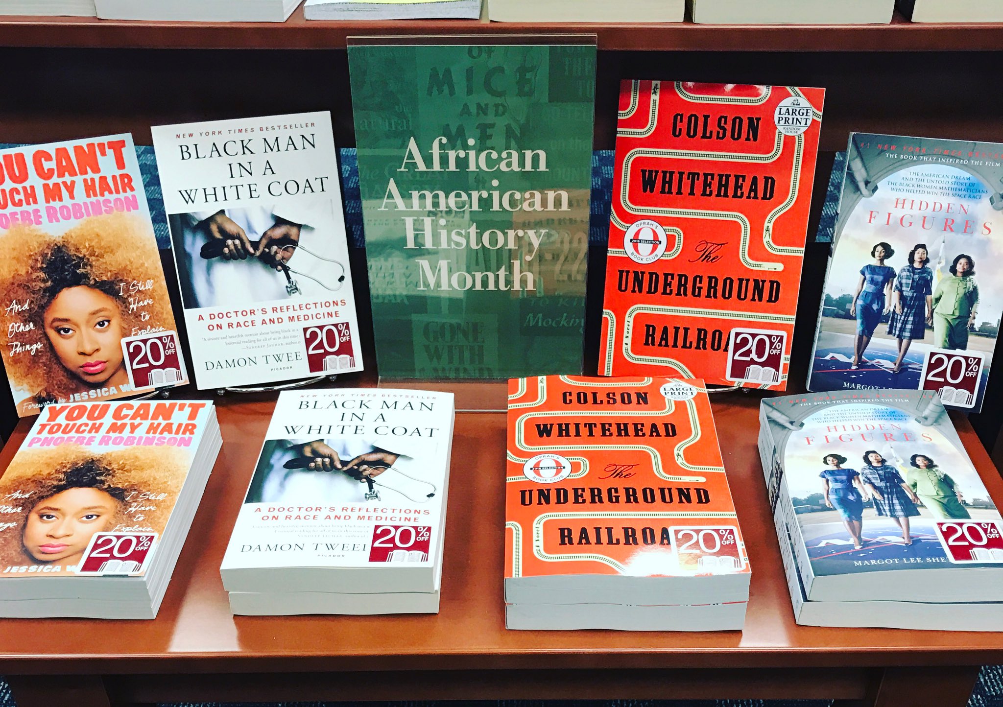 Lenoir CC Bookstore (LCC_Bookstore) / Twitter