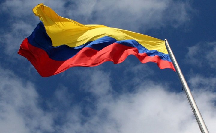 opinioncaribe's tweet photo. #BlogOC Refundemos Nuestra Patria Por Edgardo Ballestas https://t.co/PF0Ras9t0m https://t.co/IdJScx138Y