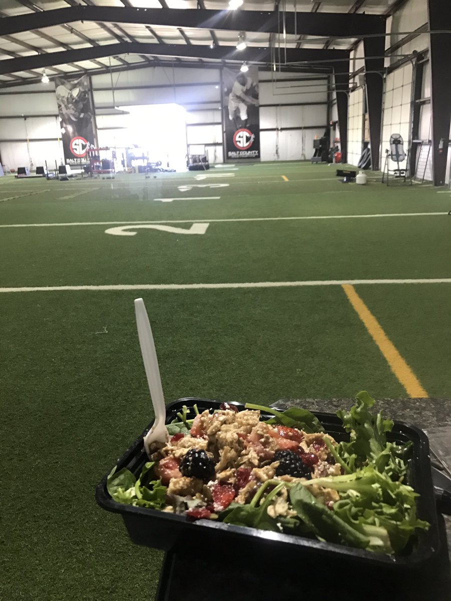 JayMeadors's tweet photo. Lunch Time @SaltCounty courtesy of @CleanEatery. #EatClean #TrainDirty #CleanEatery #SaltCountySP https://t.co/aISfOEGPl9