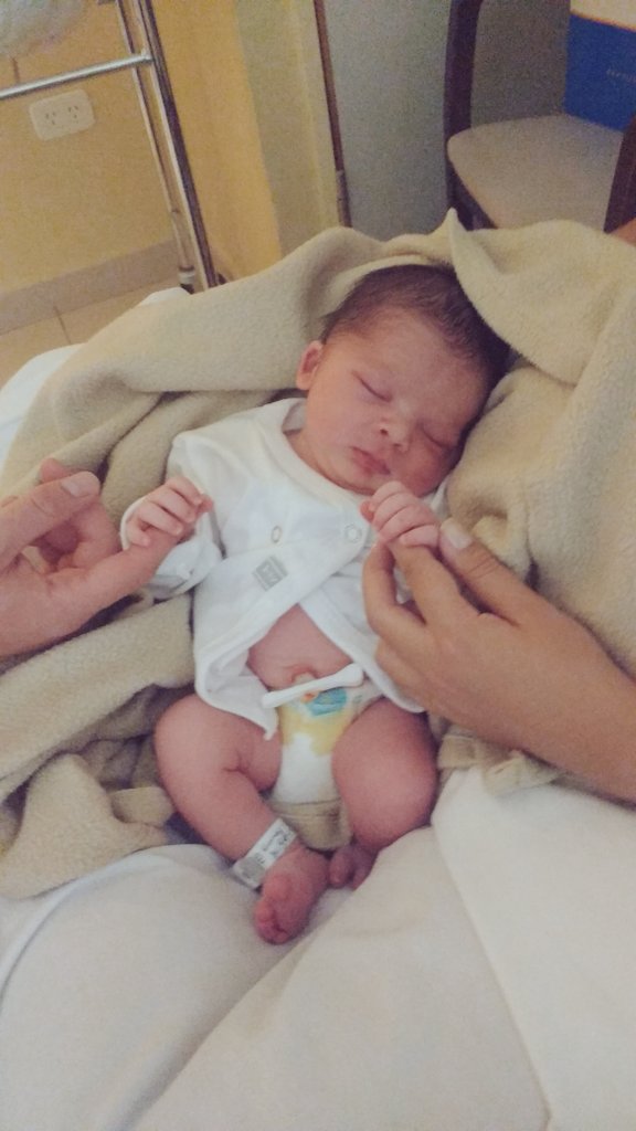 MariiGoomez's tweet photo. Bienvenido Benjamín 💕💖👶 https://t.co/PP43wyFdXn