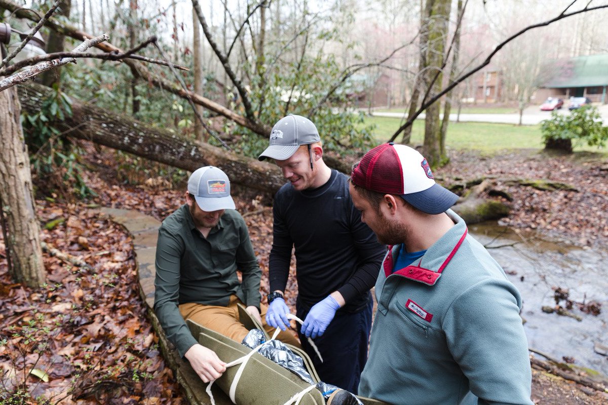 OldSchoolSWO's tweet image. Wilderness First Responder is well under way.  #OLDSCHOOLSWO #springOLDS17 #OLDS17 #OLDS #wildernessmedicine #WFR #solo #soloSE