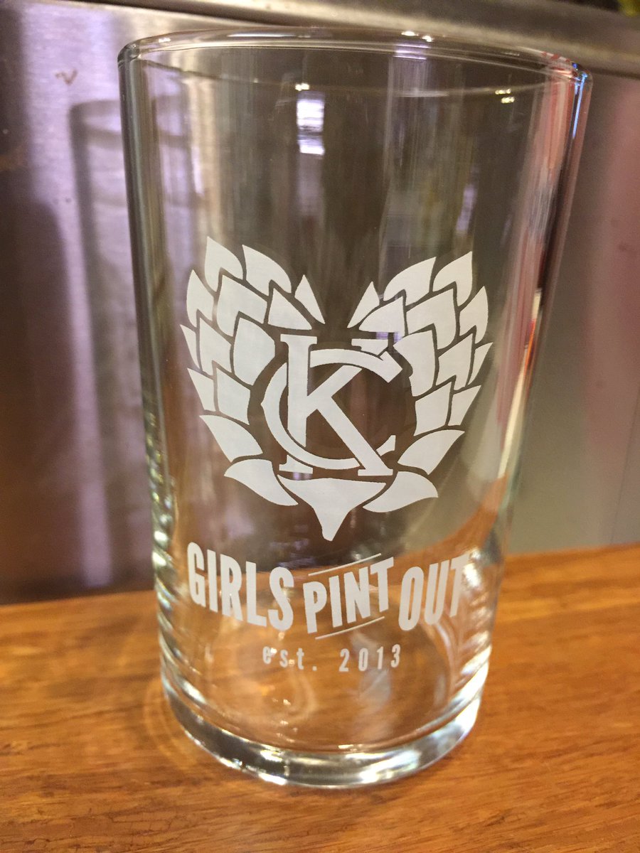 KCGirlsPintOut's tweet photo. #CookiePairing glasses have arrived!! @zz_hops @KCBeerGuide #BuyYourTicket https://t.co/XAN7Ri1VT2