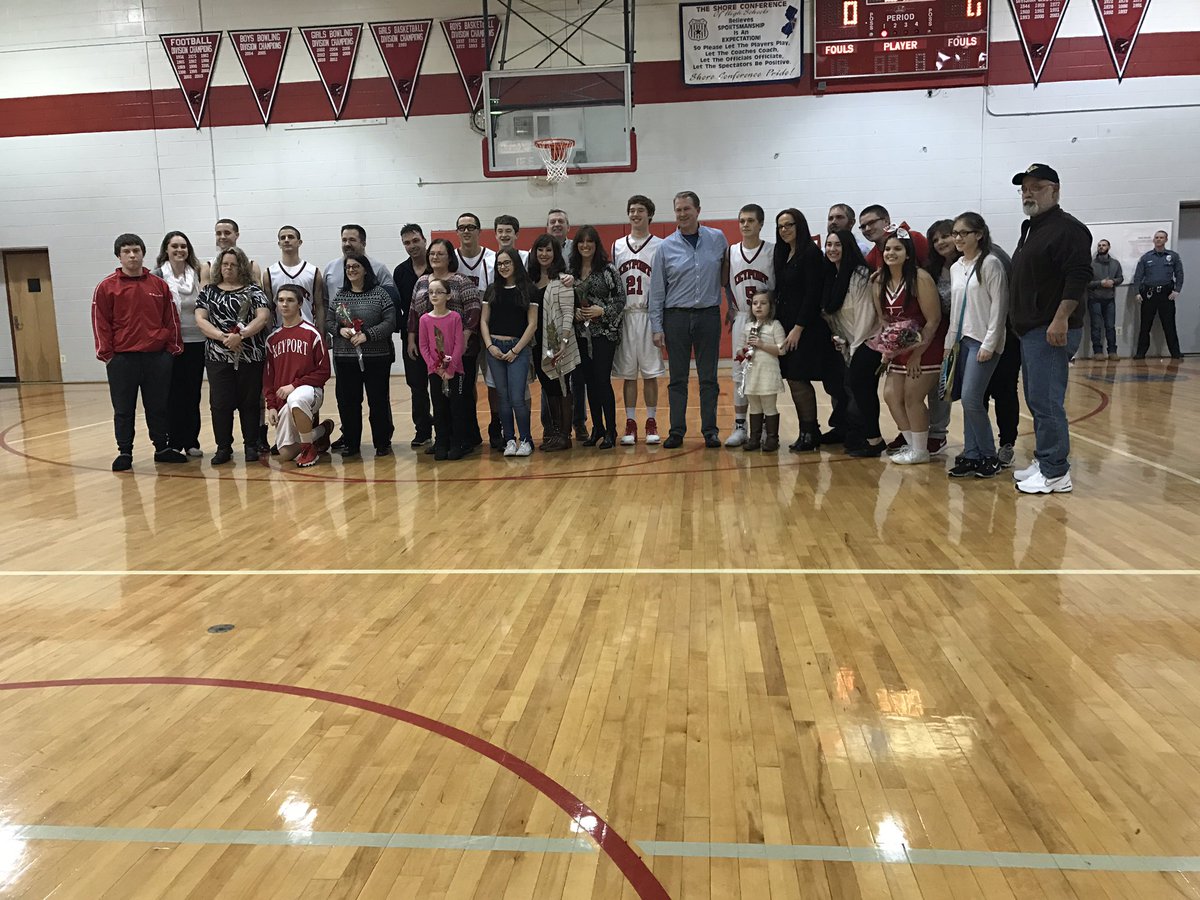 Keyport_Cheer's tweet image. Congrats to all of our seniors!!