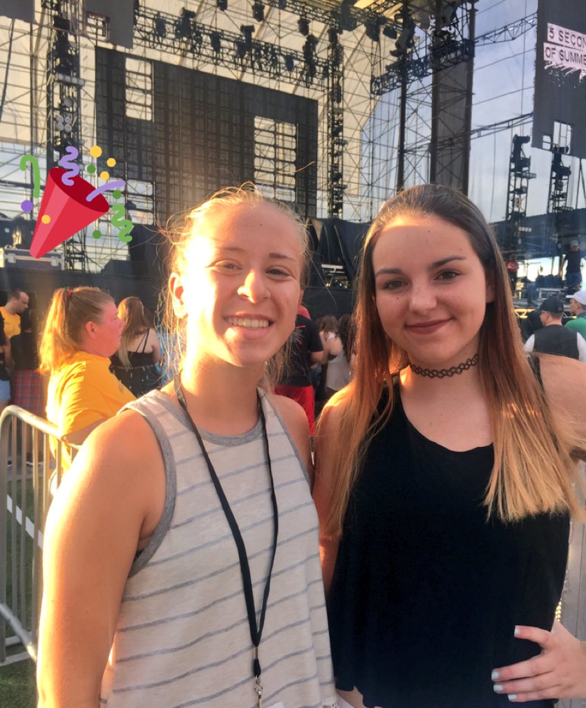 carleys14's tweet photo. hbd jess!! i hope you had a great day and i miss you in 11G 🎉☺️ #cyogod #concertbud @delejess https://t.co/5hclzGAmK4