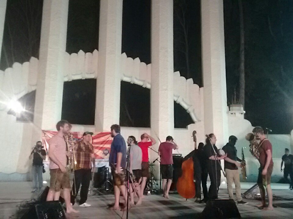 Alemania 🇩🇪 México 🇲🇽 <a href="/La_Brass_Banda/">LaBrassBanda</a> Erick de <a href="/Triciclocircus/">Triciclo Circus Band</a> <a href="/NoirManouche/">Noir Manouche</a>