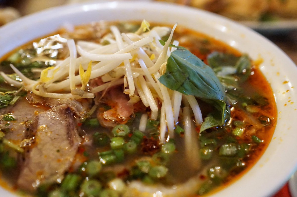 cindurh's tweet photo. feeling cold #yeg? hot &amp; spicy bowl of satay pho from @phoboyvk keeping me warm &amp; happy! #yegfood https://t.co/AZanqAJQ6t