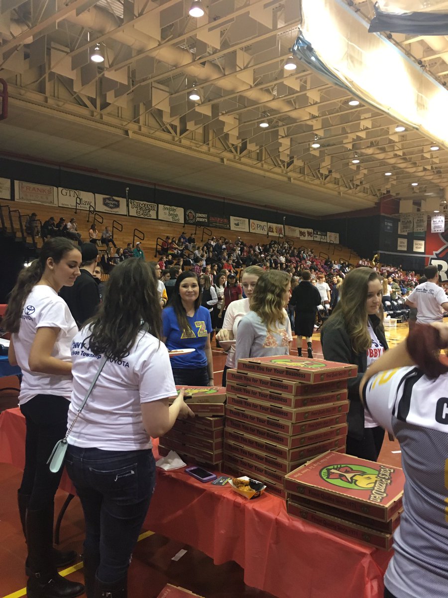 ColonialChaos's tweet photo. We still have more food so come on down🍕🍕🍕 https://t.co/jGRmHl2LcW