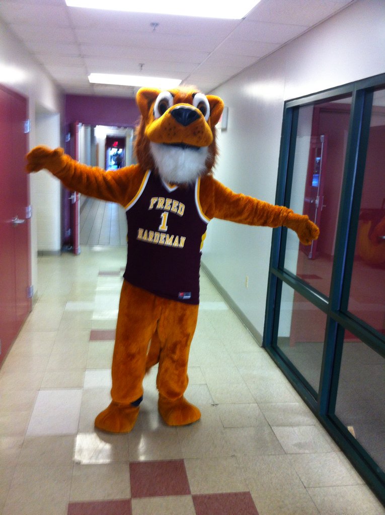 gofhulions's tweet photo. @PKAbulldogs @XiChiDelta Help us get some votes for Riley the Lion. Vote here:
https://t.co/kOmISt4kdd https://t.co/dRnVs63uau