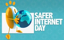 rwjournalism's tweet photo. How are you going to make the Internet a better place? #SaferInternet #doyourpart 💻😄 https://t.co/U5CRxfDhnK