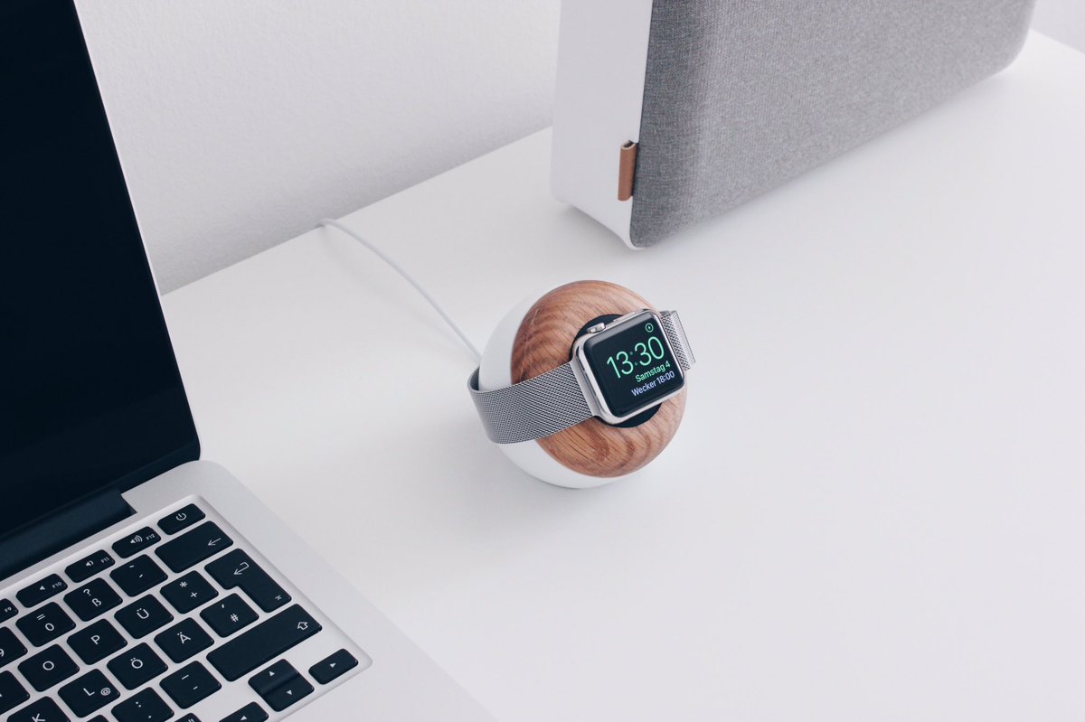 enveodk's tweet photo. In love with a photo😍 (and docking station) #applewatch https://t.co/tpVAfTDYeQ