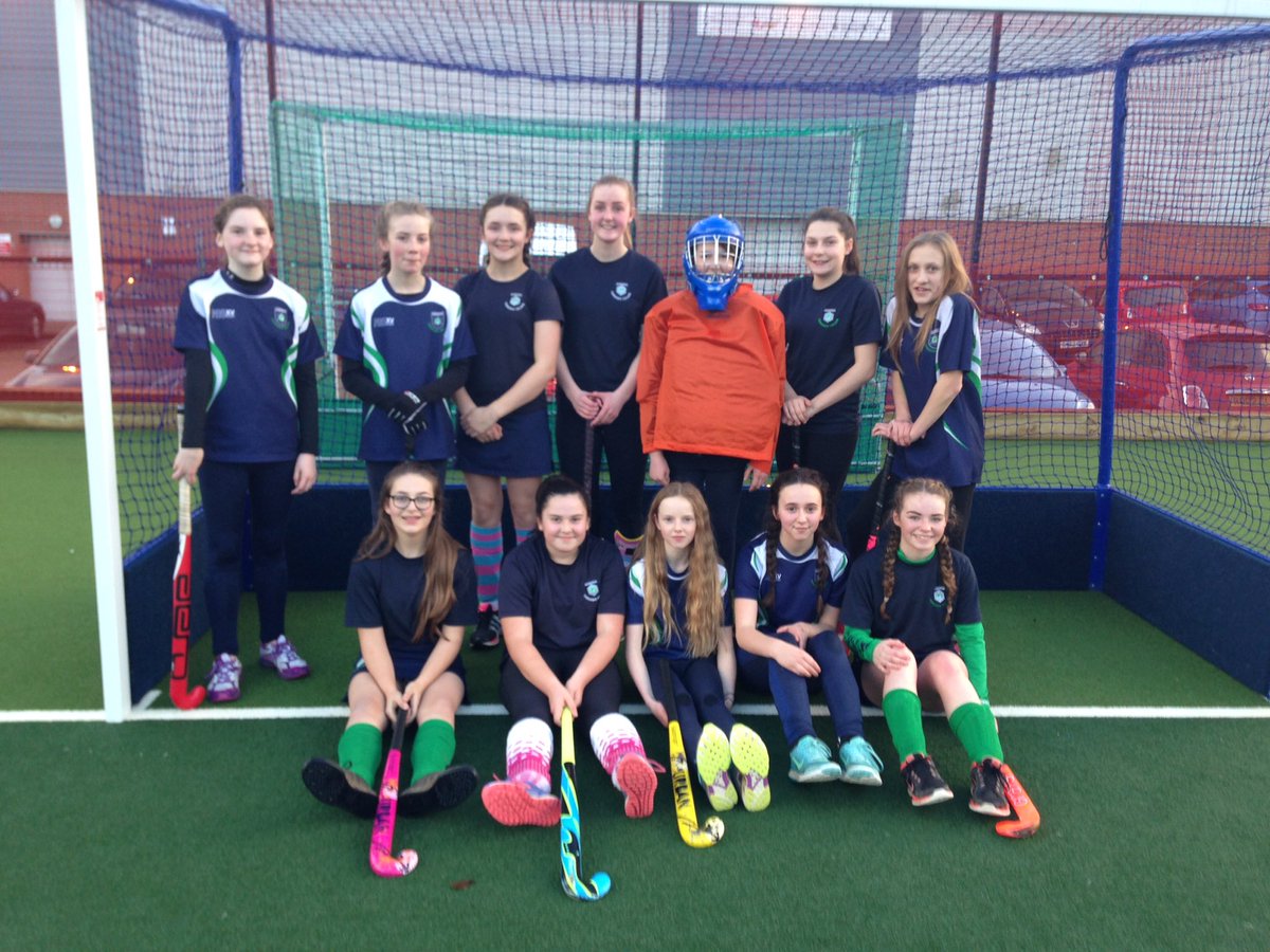 Yggaddgorff's tweet photo. @Gwynllyw Hannah Nuttall, Cerys Williams a Tegan Roberts yn sgorio penalty flicks yn y rownd gyn-derfynol yn erbyn St Joe's! 🏑1/2 https://t.co/UOgqvkCw4r