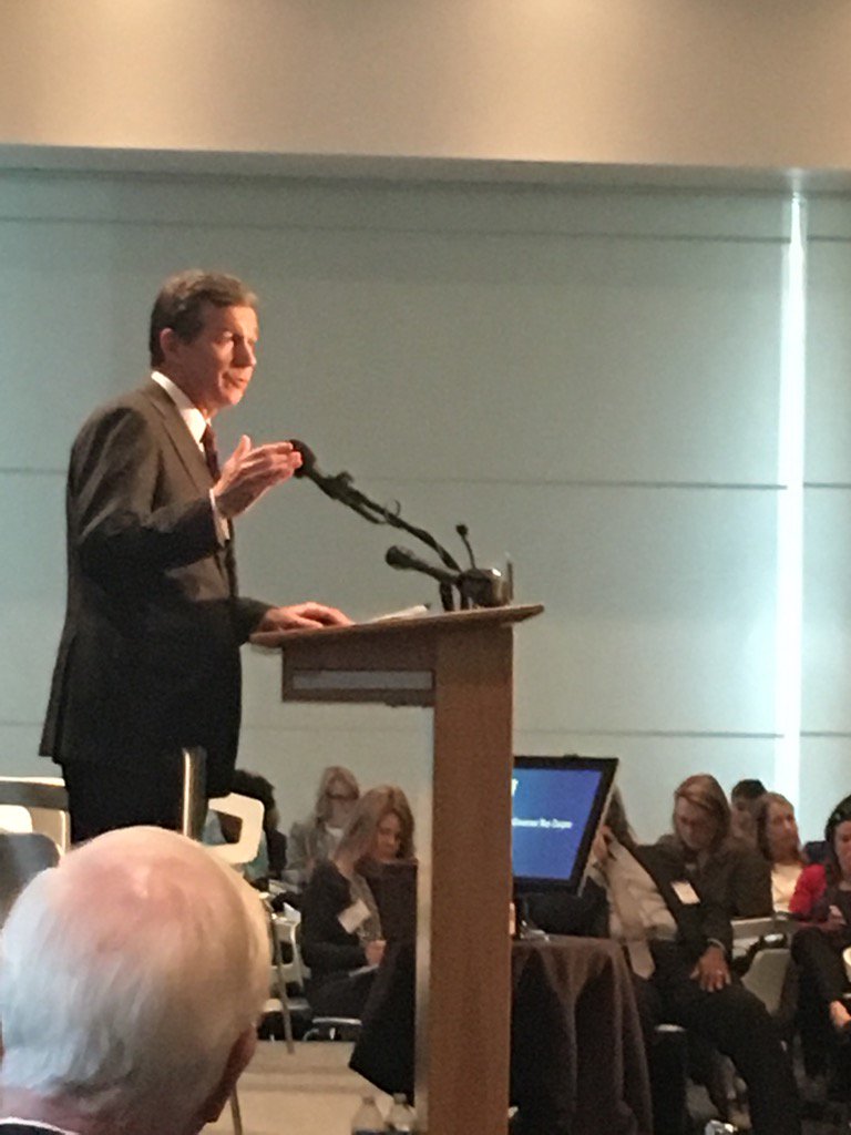 lboney's tweet photo. "People are yearning for bipartisan solutions." Gov Roy Cooper at Emerging Issues Forum #kidoNomiCs @RoyCooperNC https://t.co/if1k9Mi681
