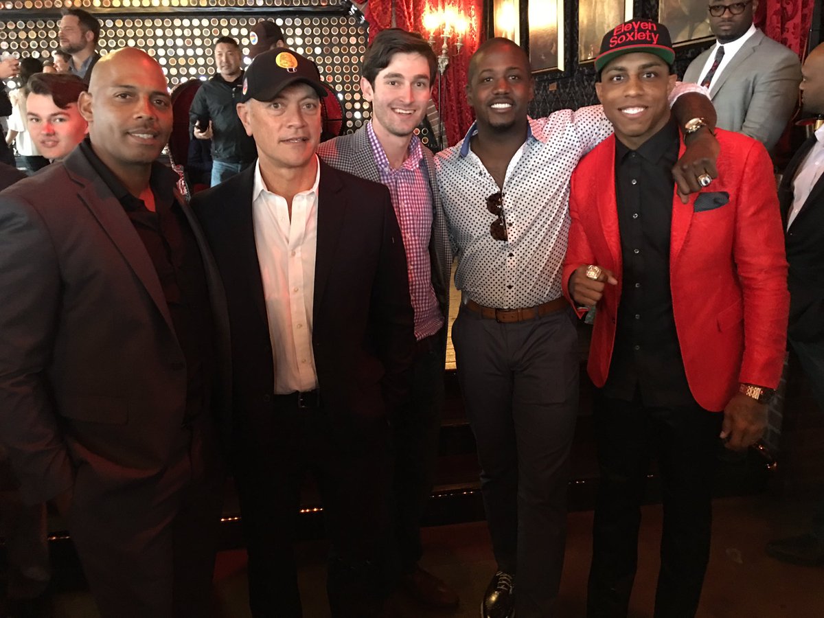 davidniu7's tweet photo. Enjoyed it! @JFayson @ArenaFLChina @hiteamsports @leighsteinberg #SuperBowl2017 @MoreMediaHits https://t.co/Jvon5q4Yzj