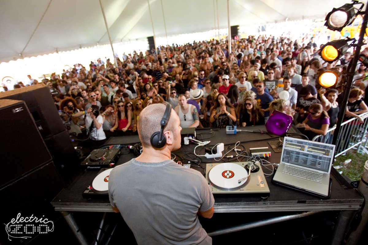 Electric Zoo Festival tweet media