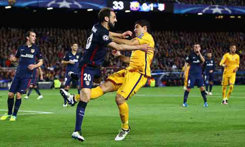 imanoleg_'s tweet photo. Que dice Luis Suárez que se ríe por no llorar. Y sale a expulsión perdonada por partido vs Atleti. https://t.co/bKYpY3erkz