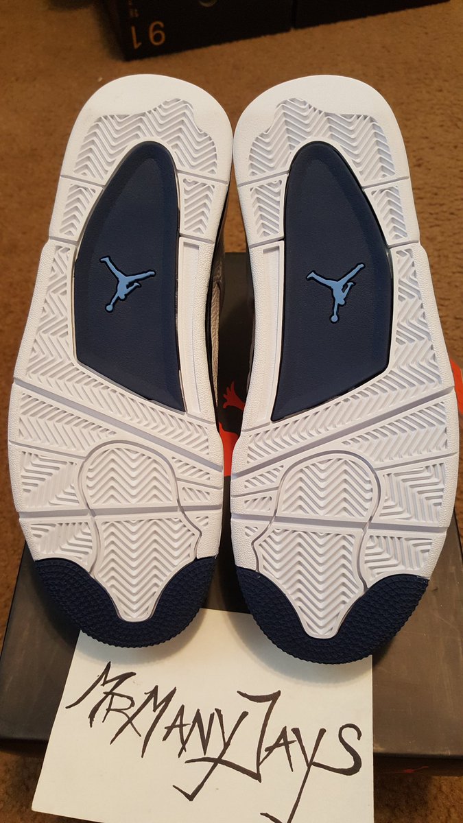 mrmanyjays's tweet photo. Ds sz 8.5 $220 shipped via pp inv. RT plz. Thanks @Mdnate @Deadlaced @MicNice @ATrainKickz @Mdnate @_Cop_Em @CopThese https://t.co/Q8MjZBqd2I