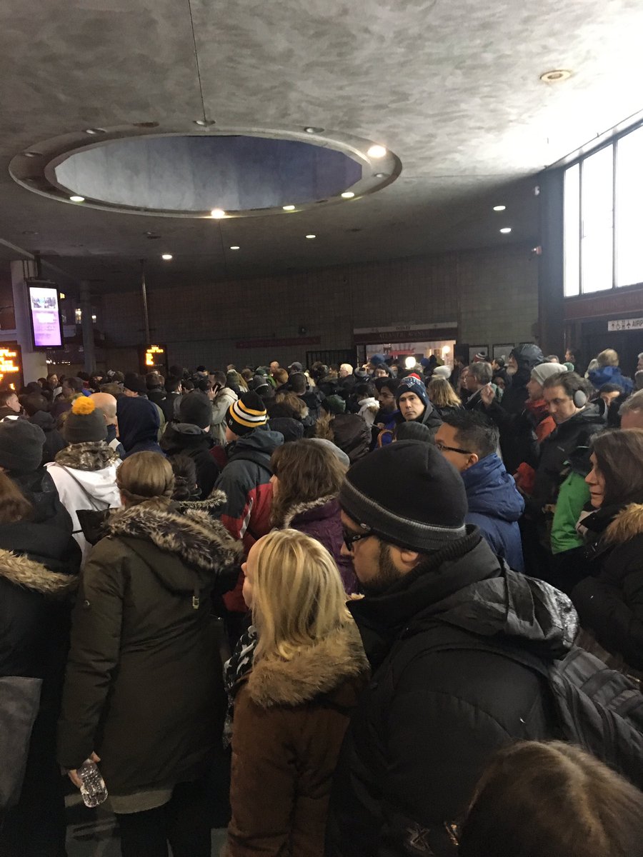 laurelhterry's tweet photo. @MBTA_CR the "slight delay" in P521....@FramWorMBTA #southstation https://t.co/bI1v88E0eN
