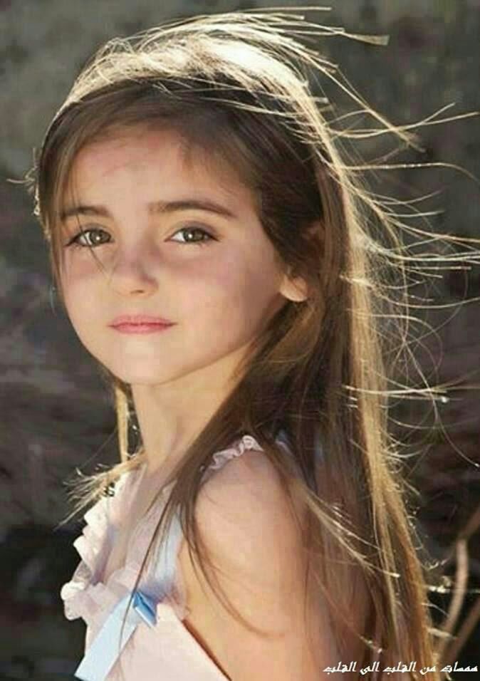 عندمآ لآنبكي على آحزآننا فهذا لآيعني اننآ فقدنا الإحسآس بل احزآننآ كثرت علينا فلم نجد دموعا نعآدلهآ فآكتفينا بالصمت!