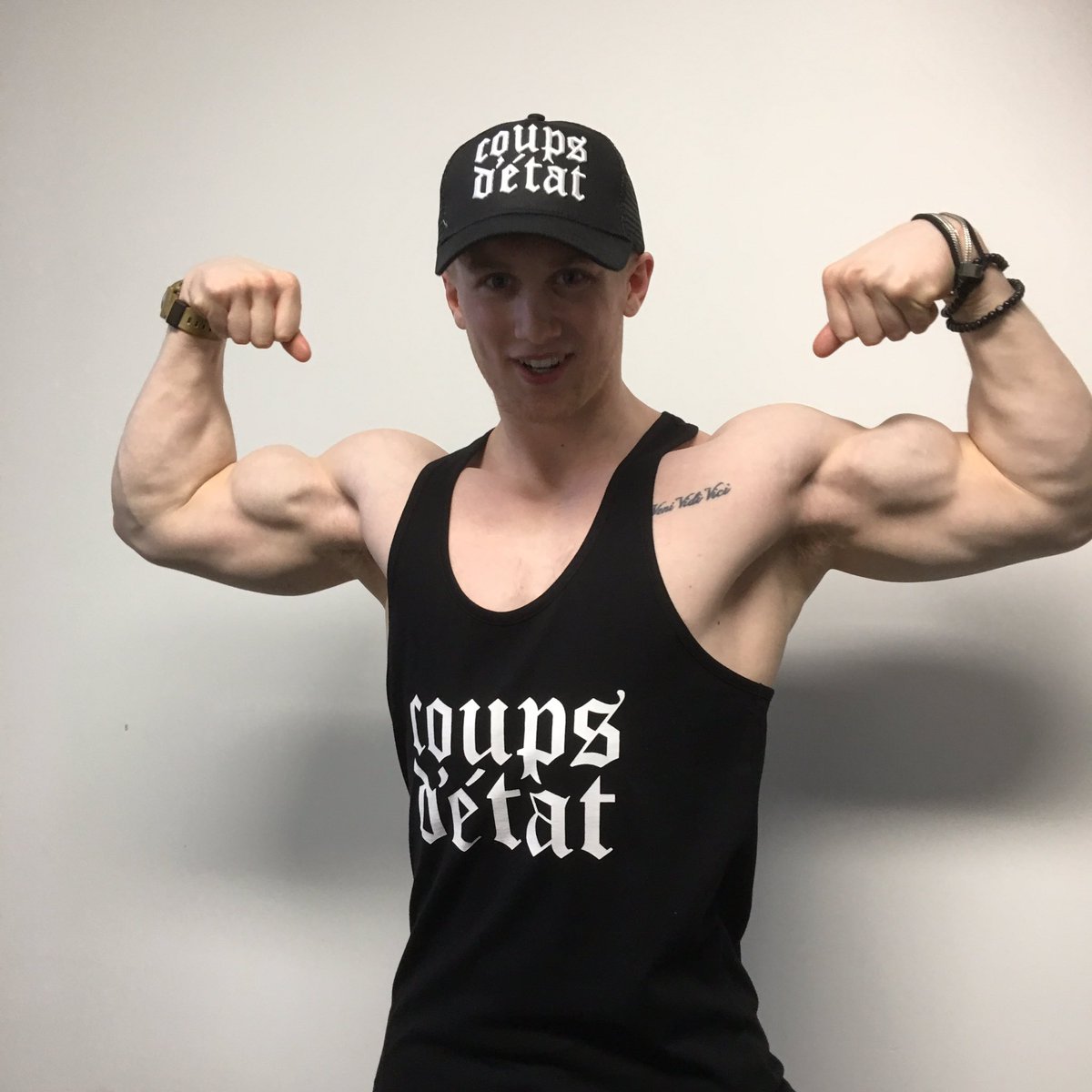 CoupsDetat_'s tweet photo. @zacaynsley rocking out latest #coupsdetat vest and trucker cap. #gymday #gym #zacaynsley https://t.co/eXIt4r8yqS