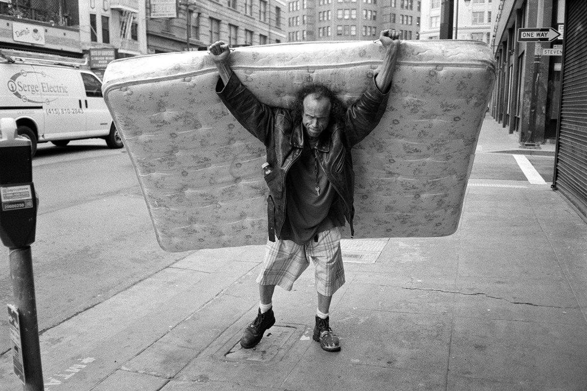 Questions and answers with San Franciscan street photographer Troy Holden up on the site today. Seeing is believing. theheavycollective.com/2017/02/07/qa-…