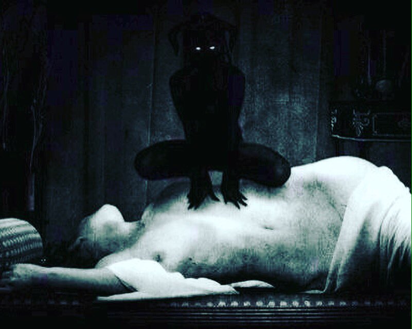 Give me a gun...
What does an epileptic fit feel like? michaelnollet.wordpress.com/2017/02/06/mil…