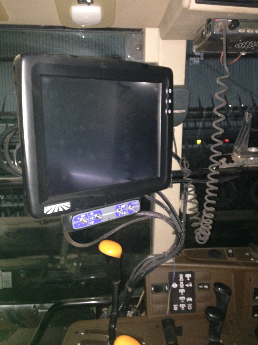GribbleRC's tweet photo. #trimble #fm1000 + #fieldIQ unlocked #VRA for sale. No further use. PM for more details. Be quick .... won't last long. #VRApaysdividends https://t.co/qfjrjmGZu2
