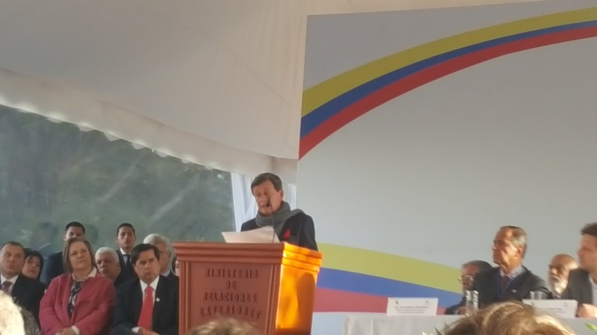 VocesPazEc's tweet photo. #ELNyGobiernoAvanzan "Nosotros asumimos las responsabilidades de las actuaciones en el conflicto": Pablo Beltrán, negociador del ELN https://t.co/mmoAf18dFt