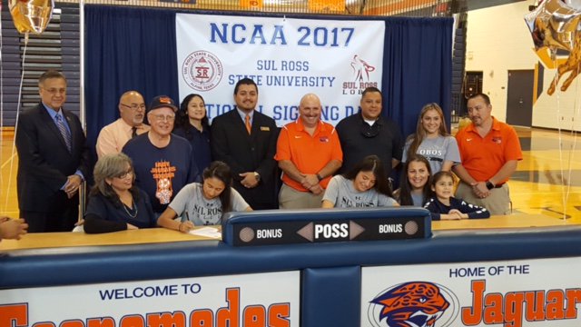 2 Lady Jaguars sign with Sul Ross University
facebook.com/Edinburg-Conso… #ECISD #EdinburgCISD