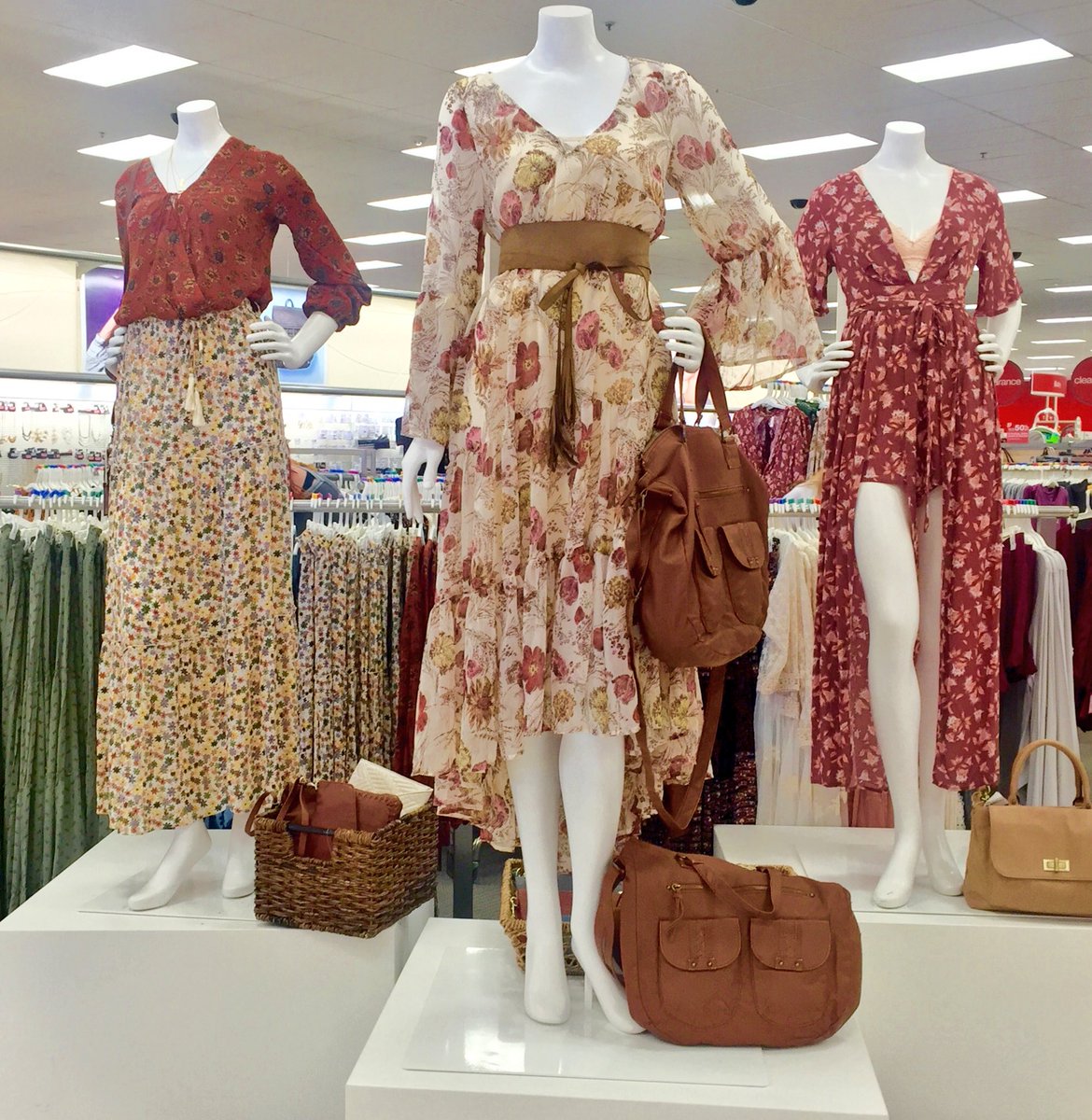 VM TM's Lillian &amp; Chasity surprised me by changing up this group w/ fresh new florals while I was in a meeting. #T0966 #TargetStyle #LOVEit