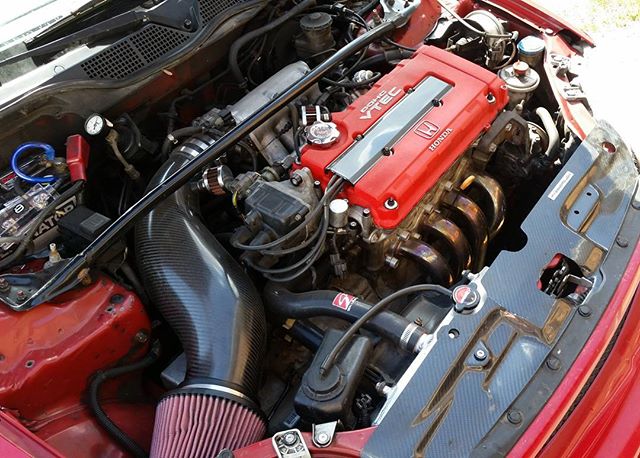 Skunk2Racing's tweet photo. #Skunk2FanShare @the99sir
Trying to fix my starting issue, got a bad ground somewhere on the Type R.🔧😠 #skunk2racing #honda #civic #em https://t.co/j4Bf5YCZE6