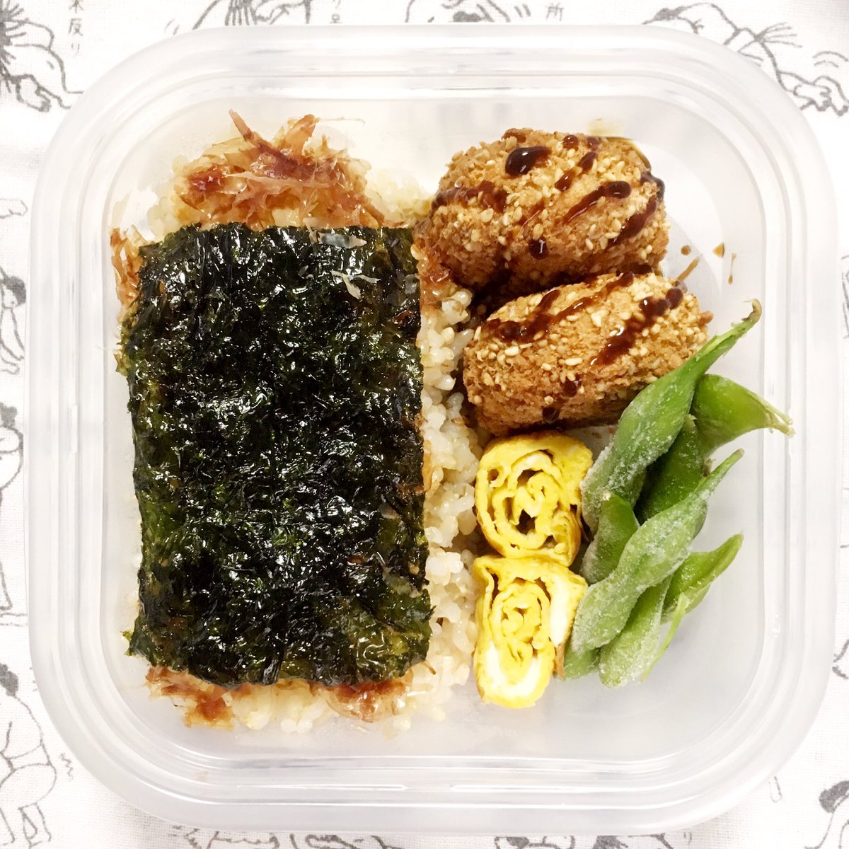 塩くま らく家事と育児絵 Twitter પર 今日はのりべん 夫のリクエストでご飯の間にも海苔挟んだぞ おいしくできてるかな おかずは 卵以外 冷凍食品をを凍ったまま入れてるズボラ弁当である ジップロック弁当 お弁当記録 塩くま らく家事と育児絵 Twitter પર 今日はのりべん 夫のリクエストでご飯の間にも海苔挟んだぞ おいしくできてるかな おかずは 卵以外 冷凍食品をを凍ったまま入れてるズボラ弁当である ジップロック弁当 お弁当記録