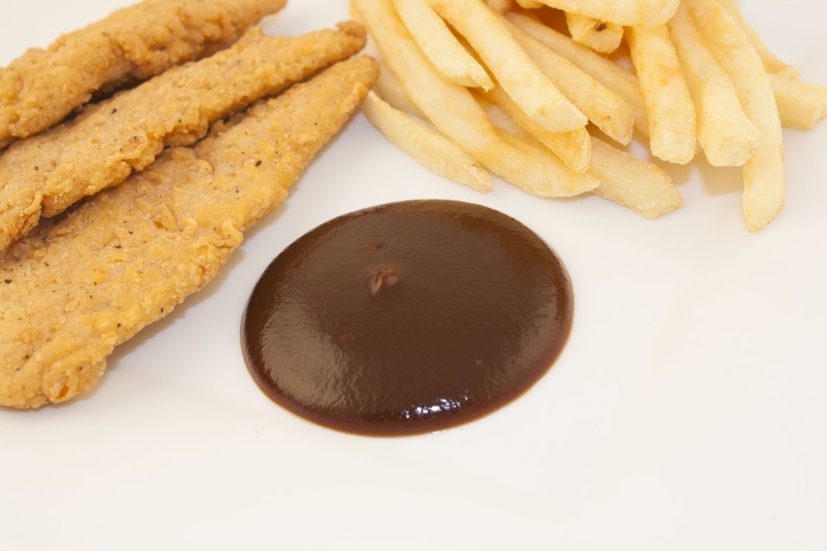 supersubbys's tweet image. Kid’s picky eaters? Don’t stress, Subby’s chicken fingers &amp;amp; fries will win their hearts. #KidsMenu #ChickenFingers #StartWithSubbys