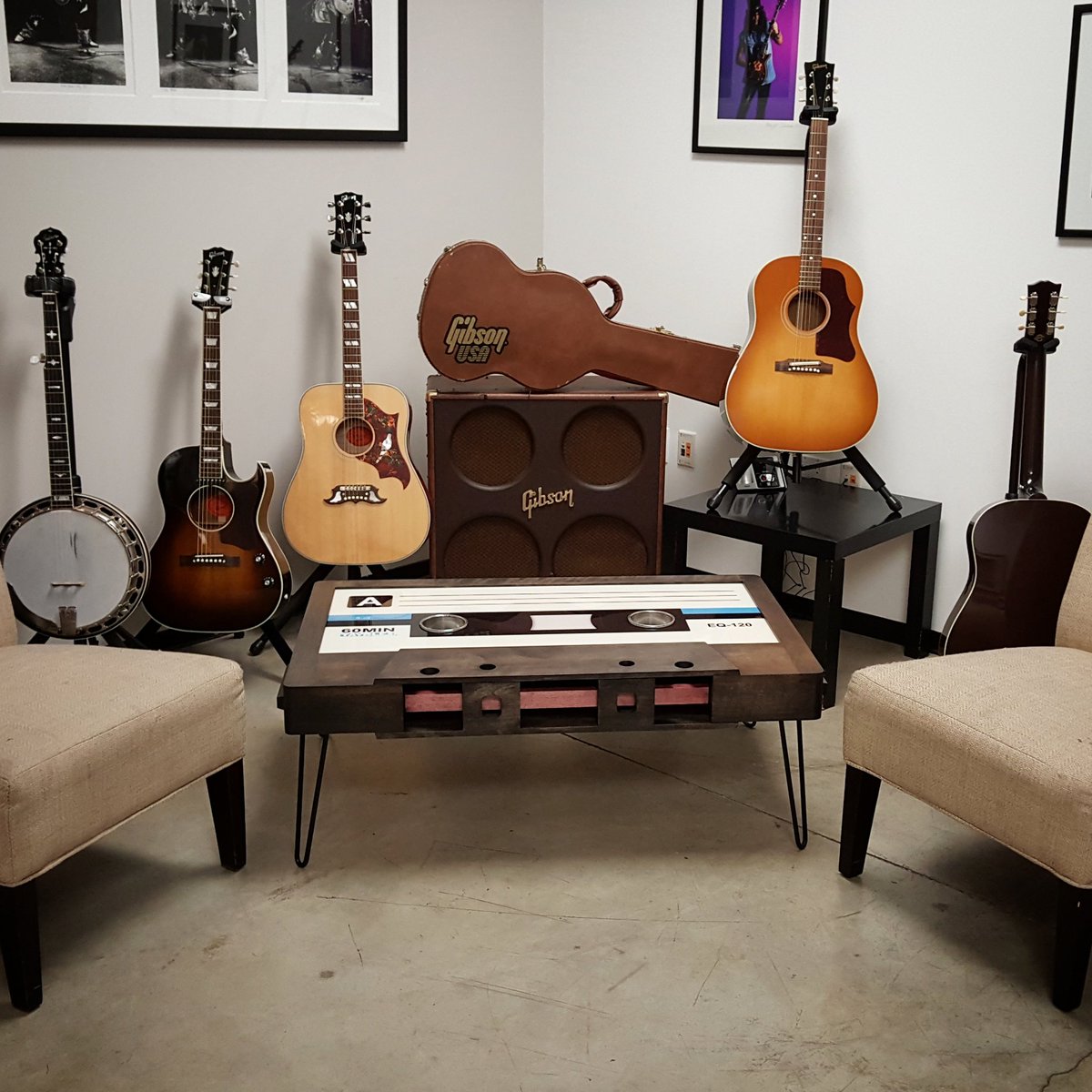 Taybles's tweet photo. Dropping some beats with Gibson in the Beverly Hills showroom #Taybles 
Kickstarter coming Feb 21st!! https://t.co/45leTjydRE