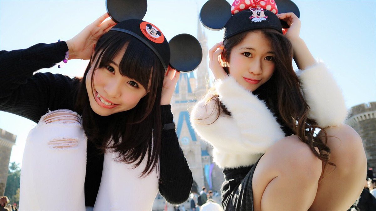 manaboo24's tweet photo. おとといありちゃんと
お泊りDisney💖💓👗💎✨💫 https://t.co/XgDMCL06qQ