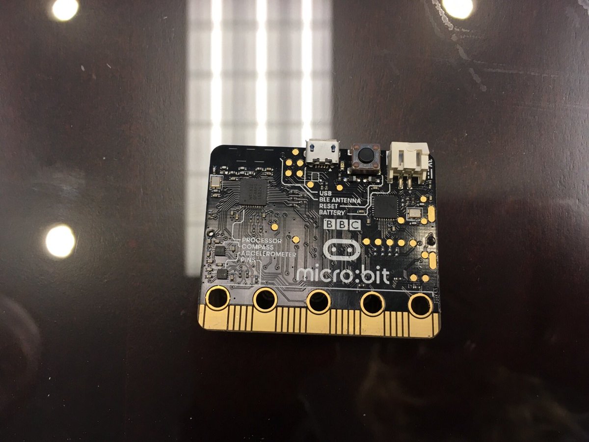 UKAWhittaker's tweet photo. Learning all about BBC micro:bit an amazing way to get into coding with @BBCMIDigital #bbcmakeitdigital https://t.co/b8Nao2ehyI