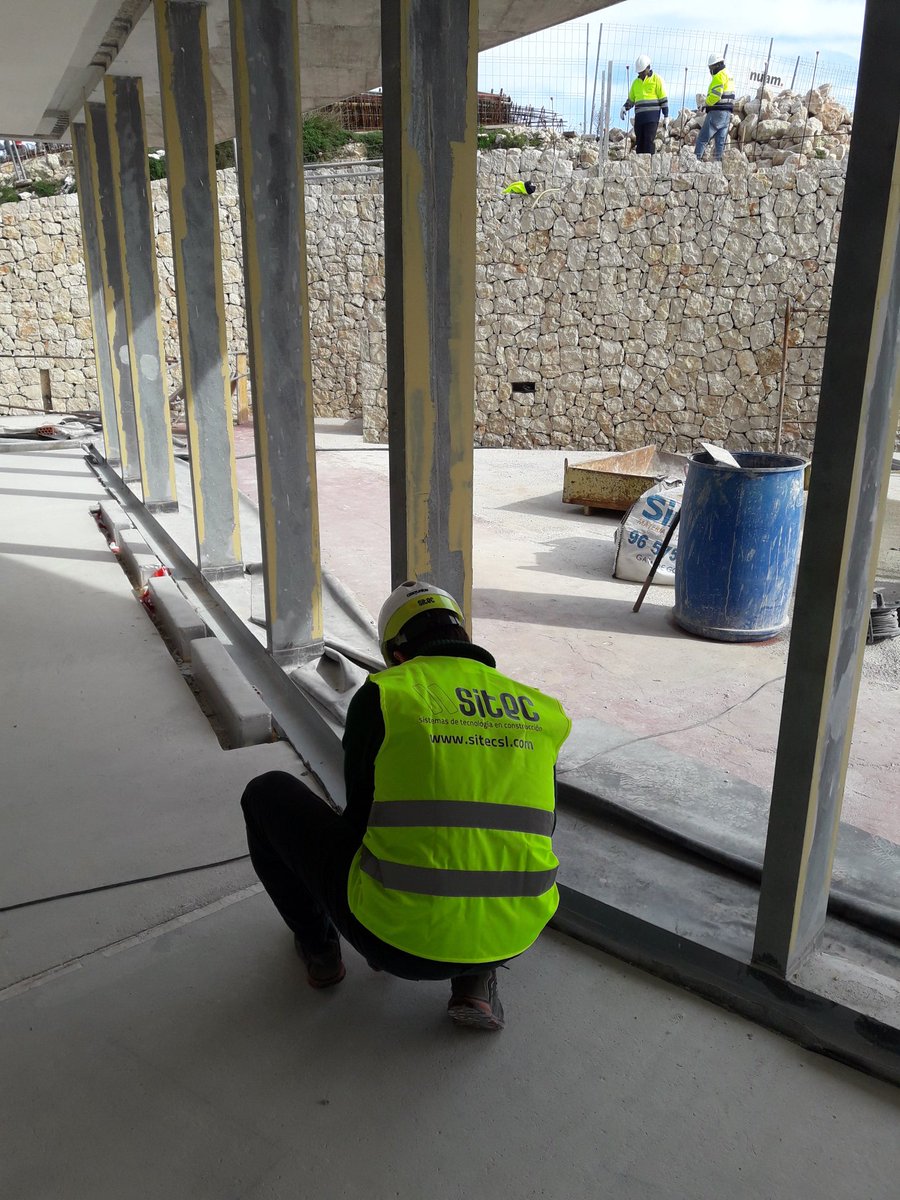sitecSL's tweet photo. @sitecSL esta realizando la tabiqueria y falsos techos en villa ambolo by @nuamlevante  y @ramon_esteve con productos @SGplaco https://t.co/EKliHwtrzl